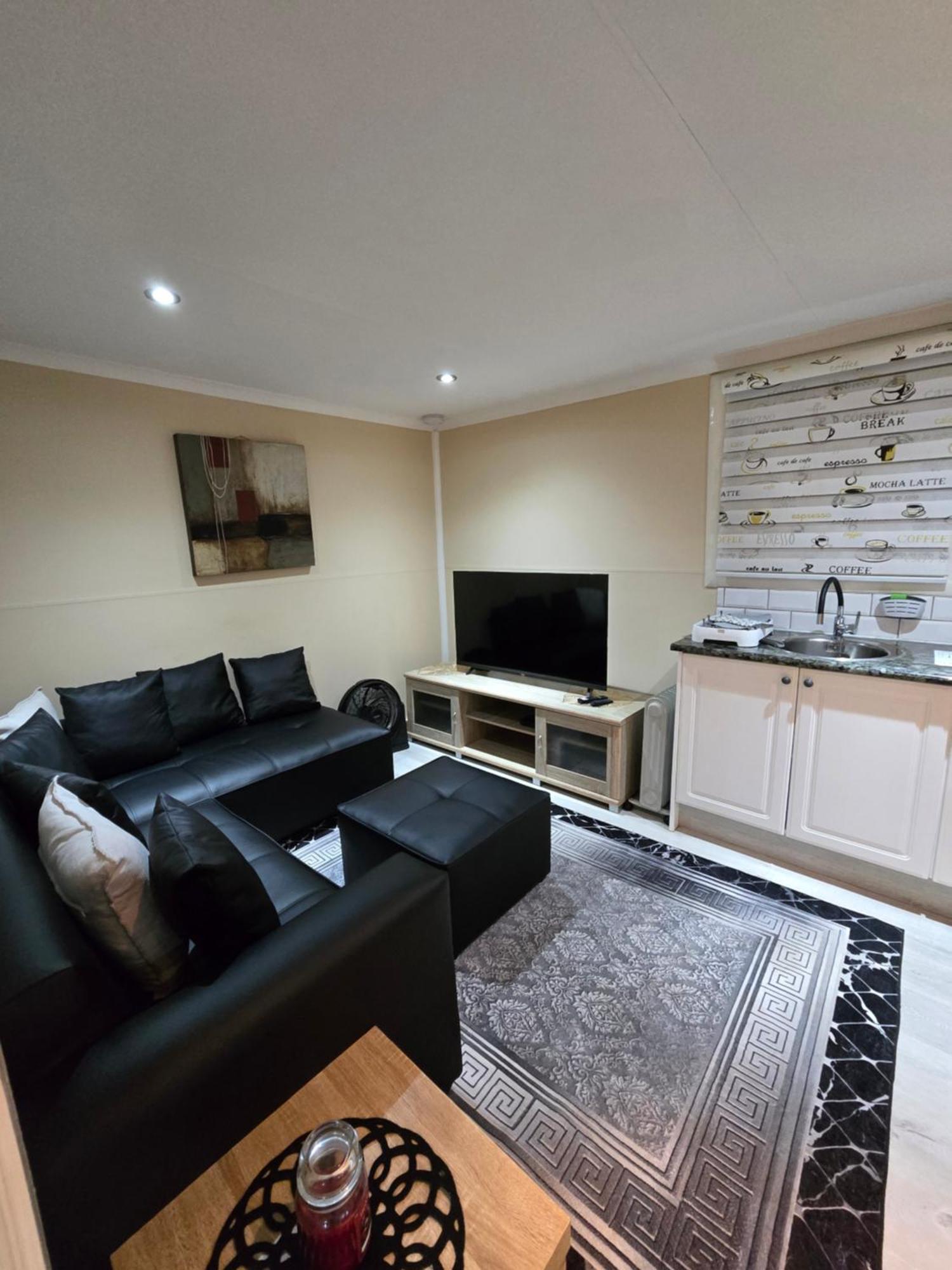 Cozy Cabin Midrand Bagian luar foto